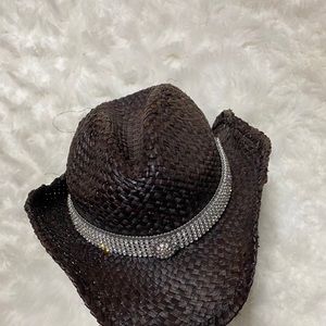Like new cowgirl hat